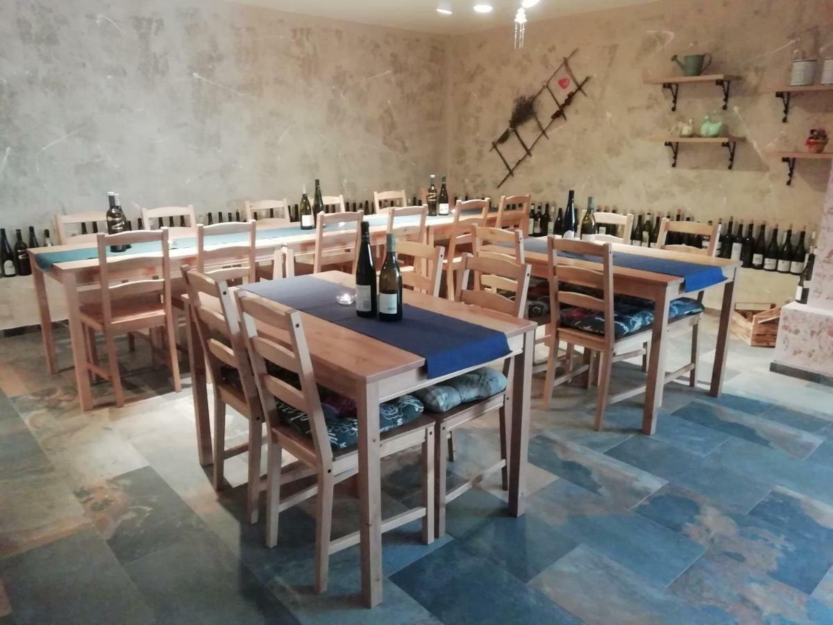 Ubytovani U Janca Lednice Εξωτερικό φωτογραφία